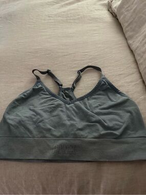 PINK seamless sports bra